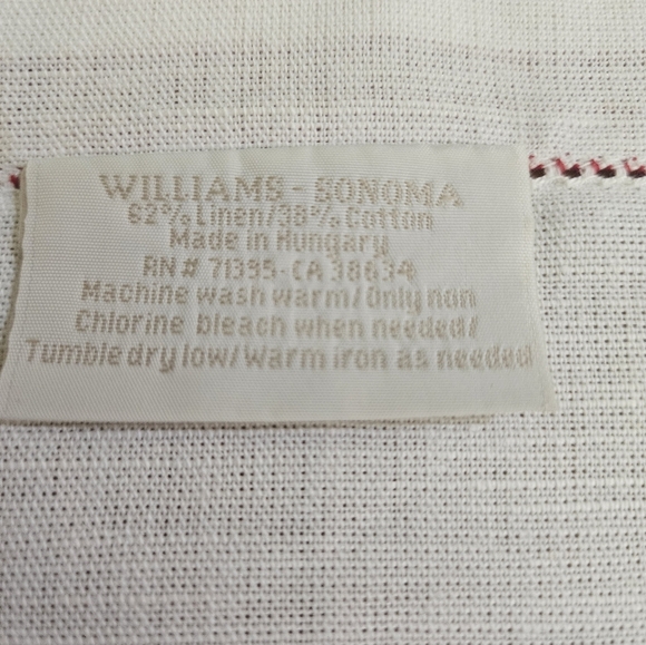 Williams Sonoma Red and White/cream Table Linen - Picture 12 of 13